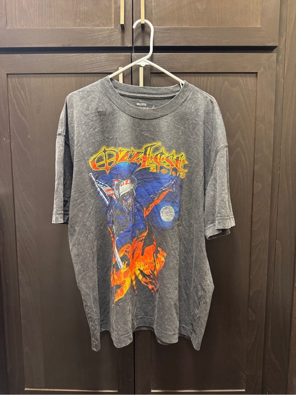 Hollister OZZFEST TOUR Black TEE PUMP COVER